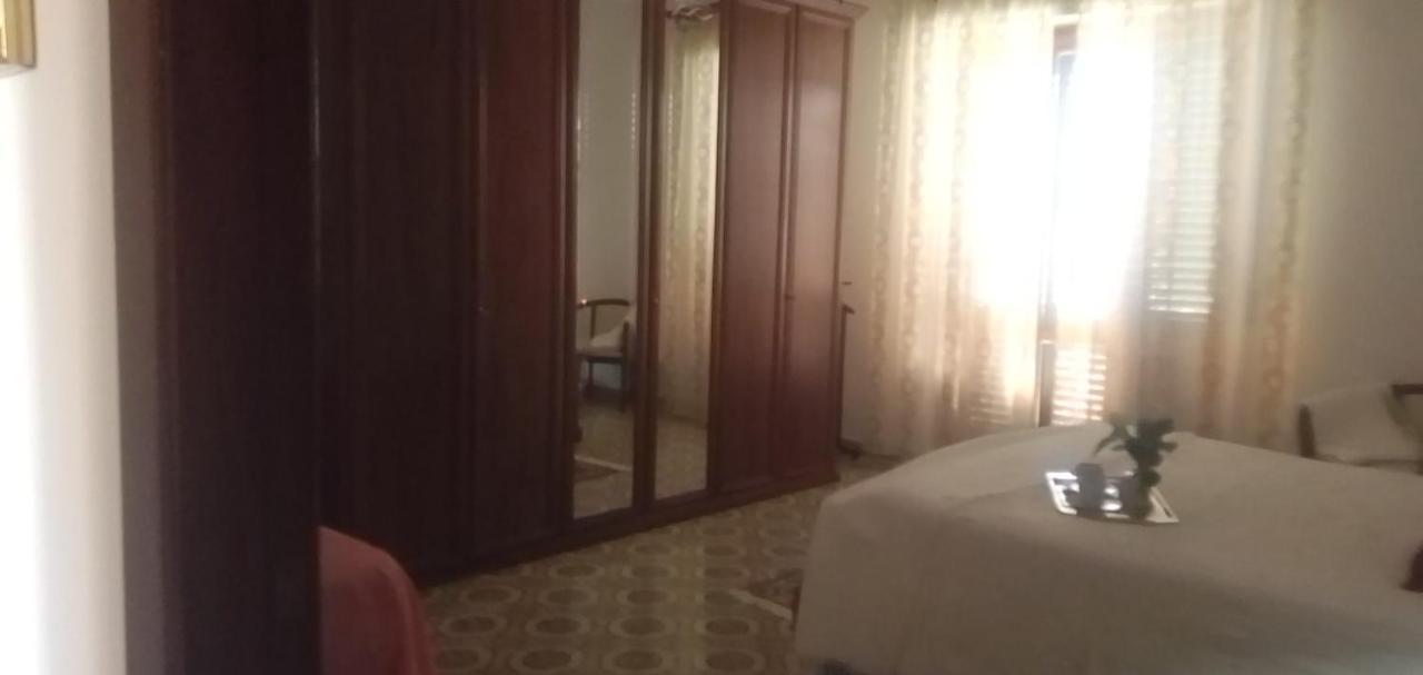 B&B Cuore E Vento Sant'Antioco Luaran gambar